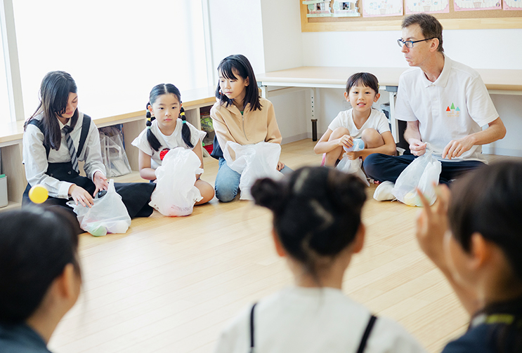 コミュニケーションしながら英語の基本を学んでいく